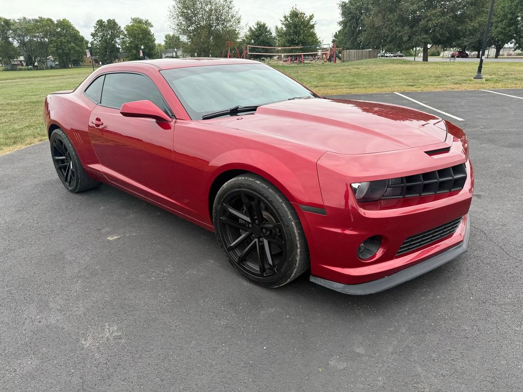 Used 2013 Chevrolet Camaro SS image 3