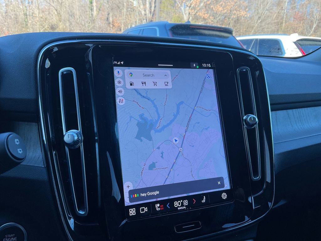 Certified 2023 Volvo XC40 B5 Ultimate w/ Protection Package Premier image 26