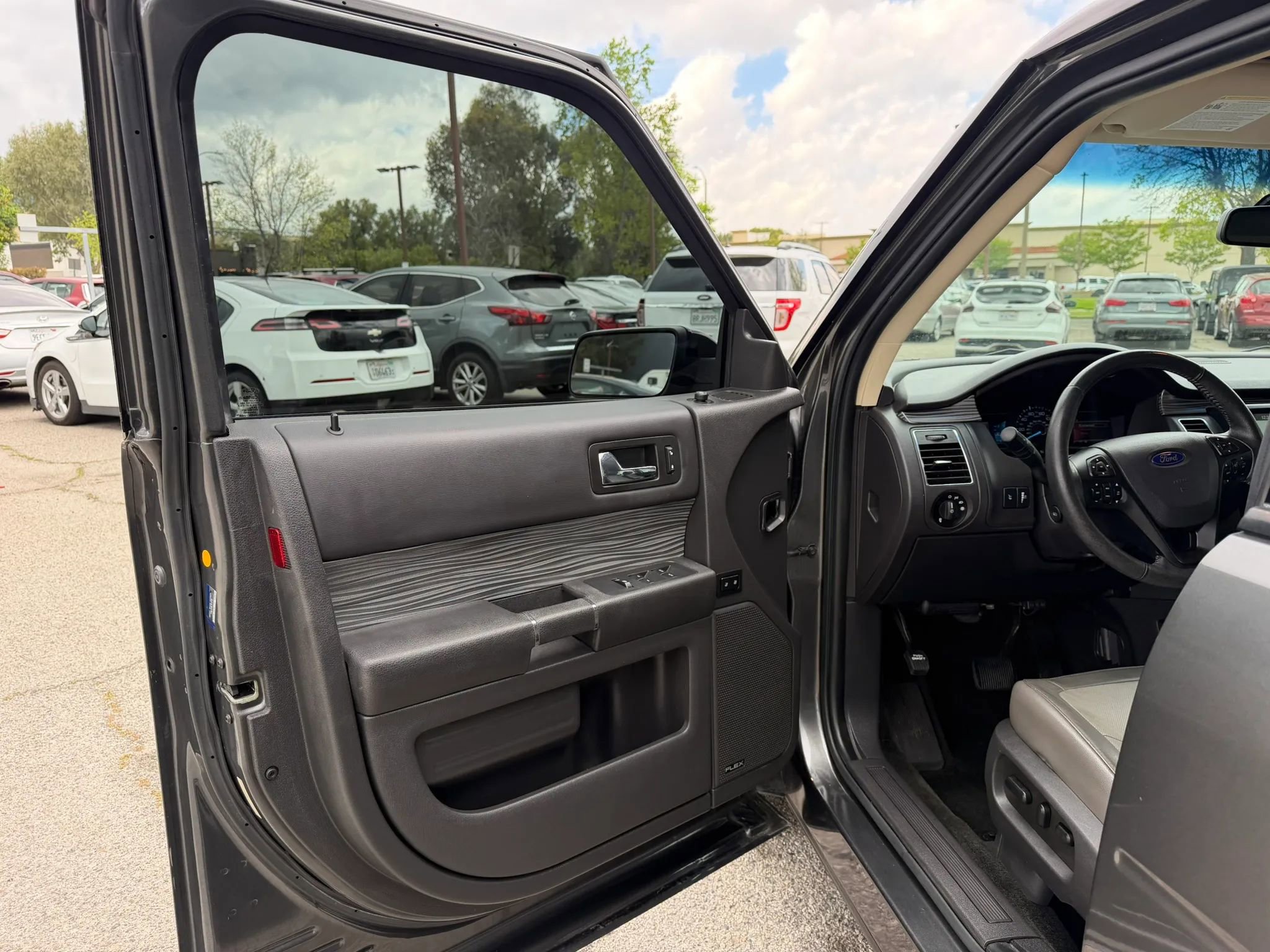Used 2016 Ford Flex SEL w/ Equipment Group 202A image 9
