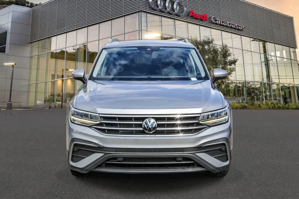 Used 2022 Volkswagen Tiguan SE w/ Panoramic Sunroof Package image 6