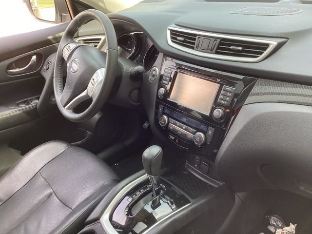 Used 2016 Nissan Rogue SL w/ SL Premium Package AWD/4WD image 20
