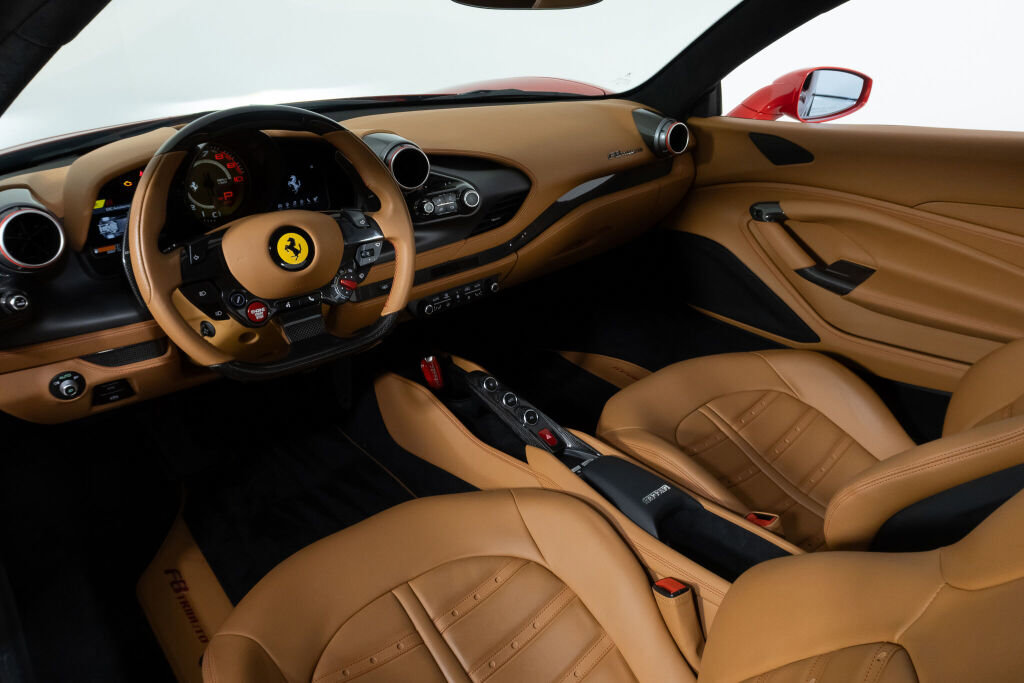 Used 2022 Ferrari F8 Tributo image 38