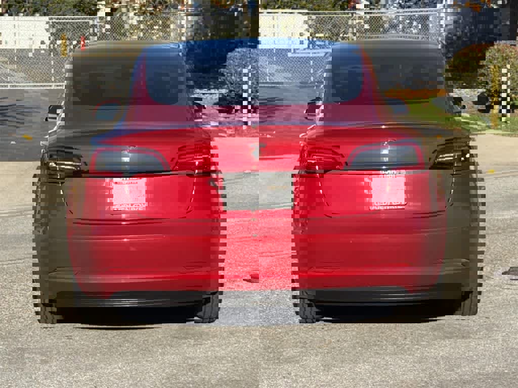 Used 2020 Tesla Model 3 Standard Range Plus image 5