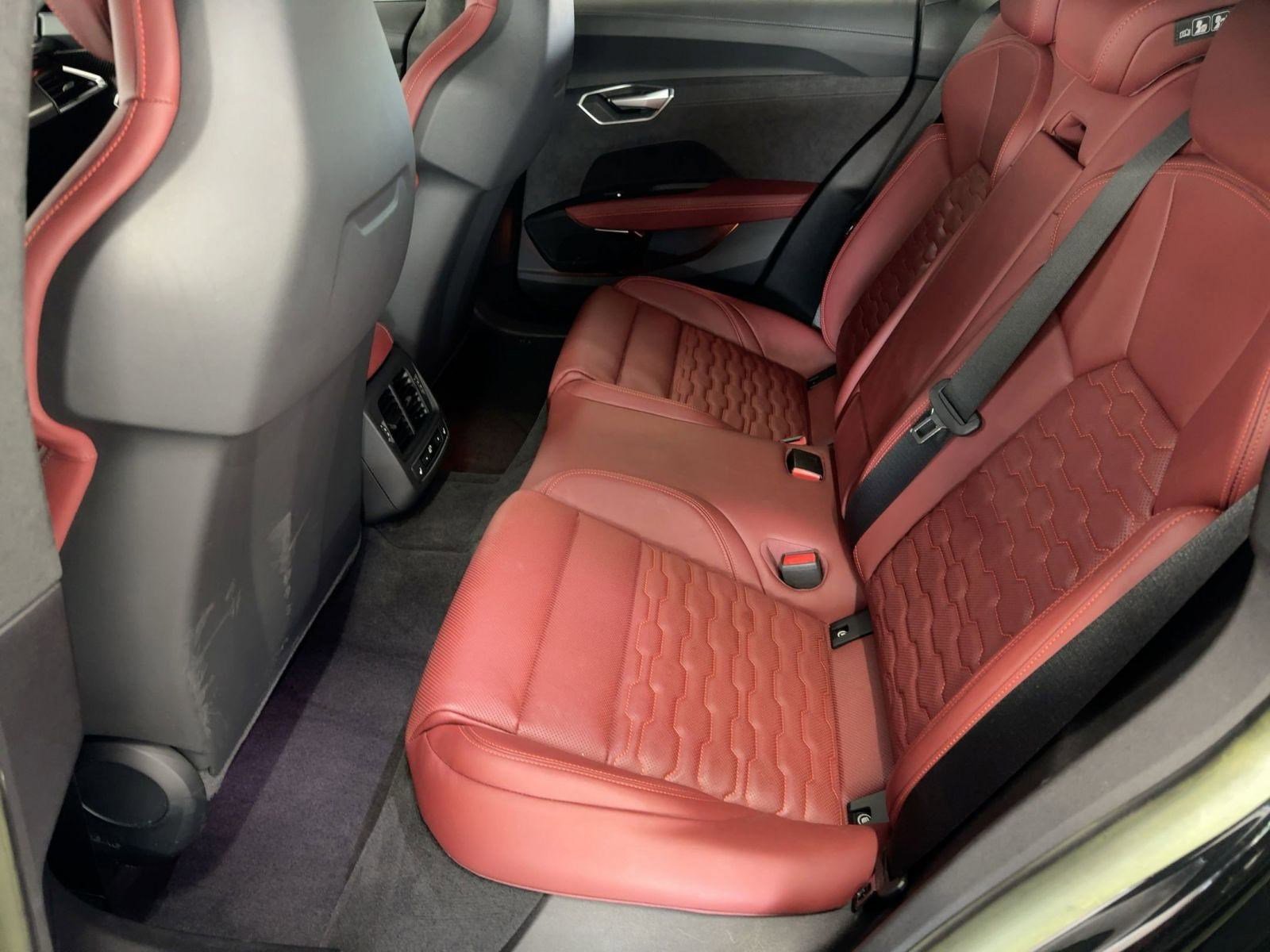 Used 2023 Audi RS e-tron GT w/ Carbon Performance Package image 15