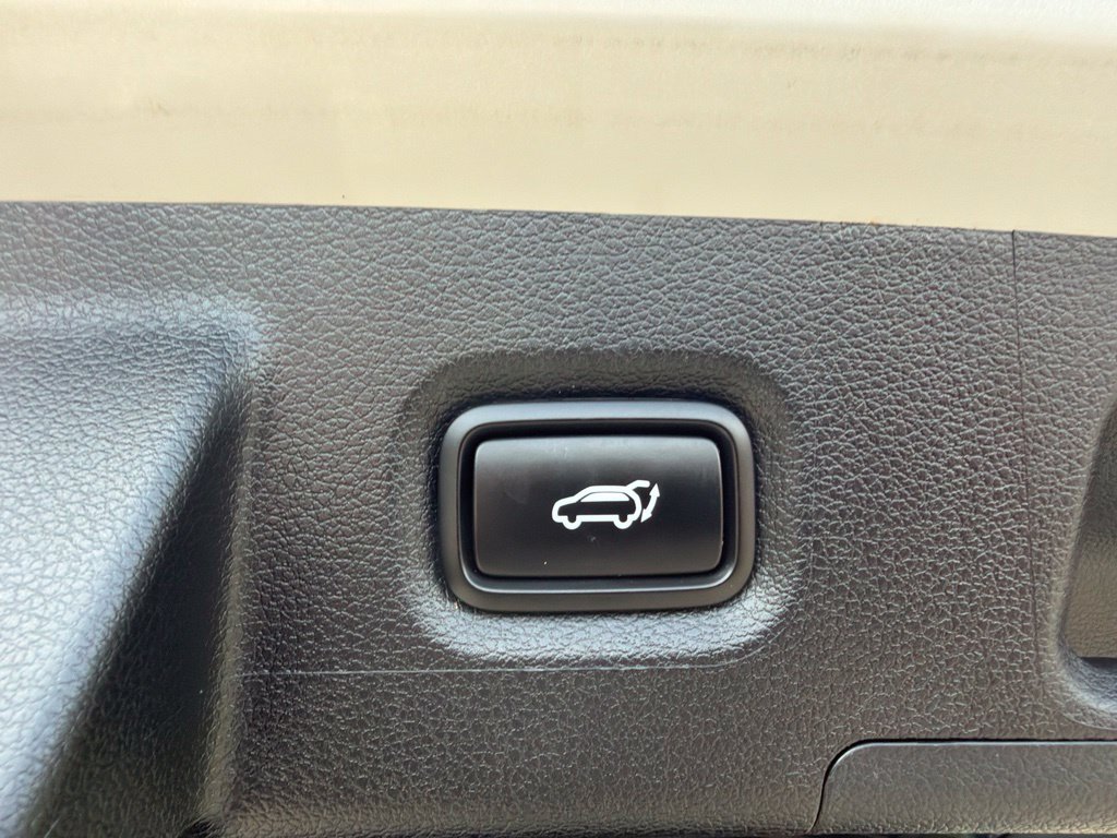 Used 2023 Hyundai Santa Fe SEL AWD/4WD image 15