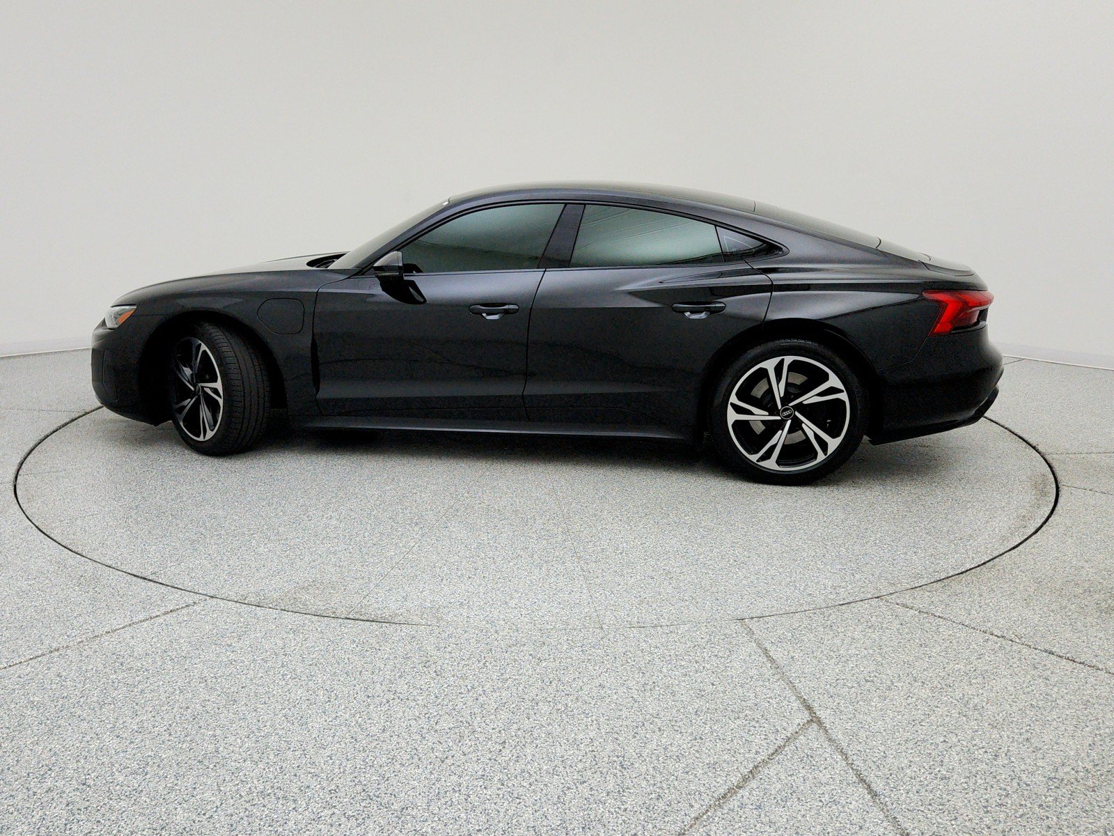Used 2023 Audi e-tron GT Prestige AWD/4WD image 11