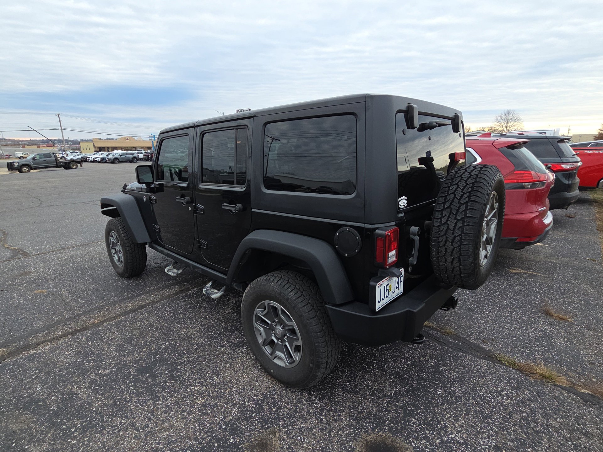 Used 2017 Jeep Wrangler Unlimited Rubicon w/ Max Tow Package image 5