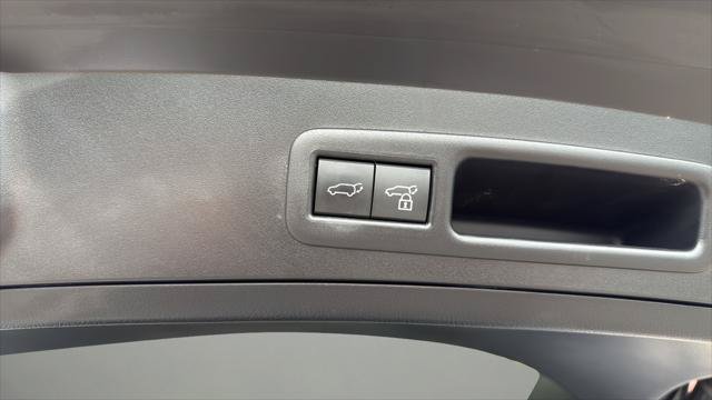 Certified 2025 Lexus UX 300h AWD w/ Accessory Package (Z2) image 19