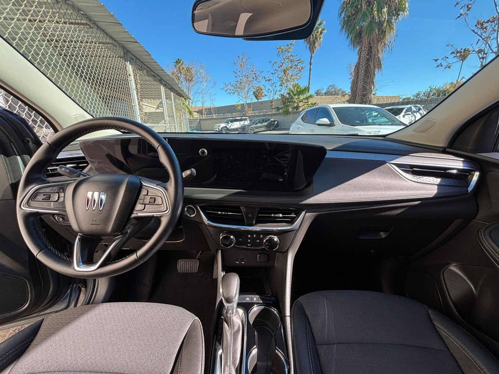 Used 2025 Buick Encore GX Preferred image 33