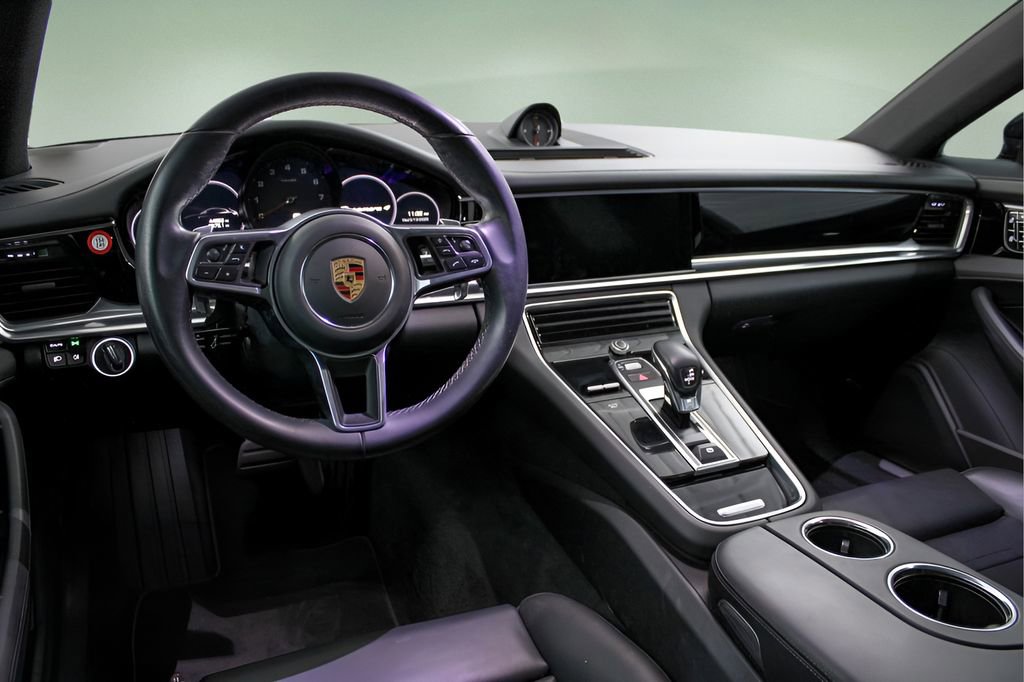 Used 2020 Porsche Panamera 4 AWD/4WD image 15