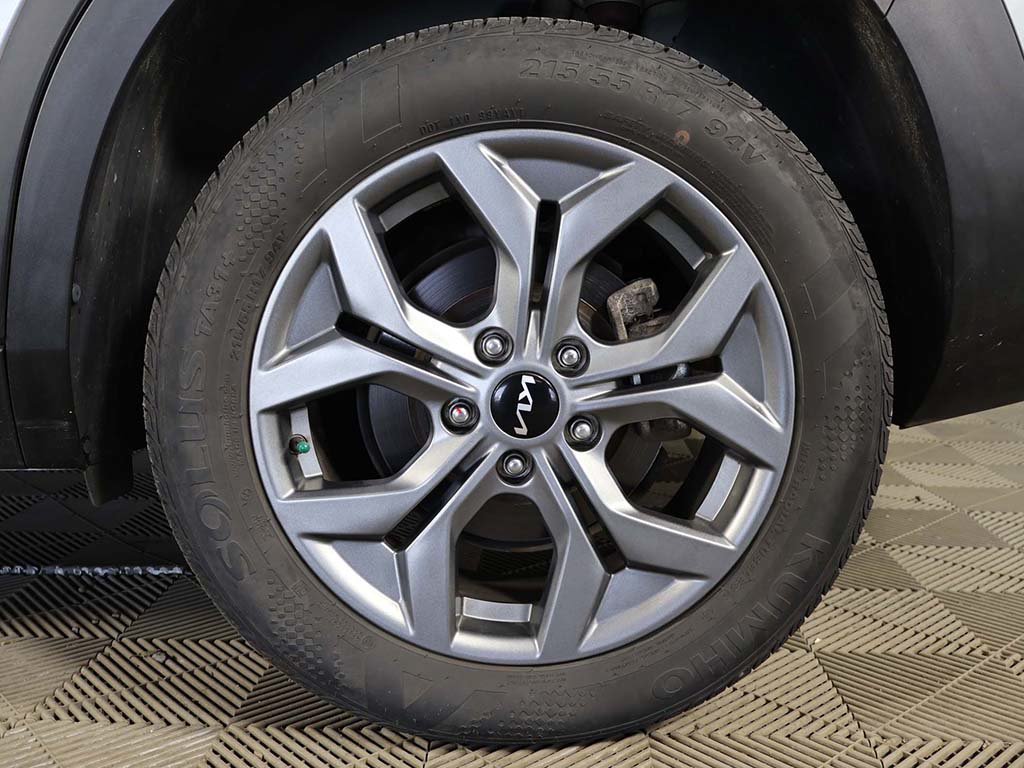 Used 2024 Kia Seltos S AWD/4WD image 18
