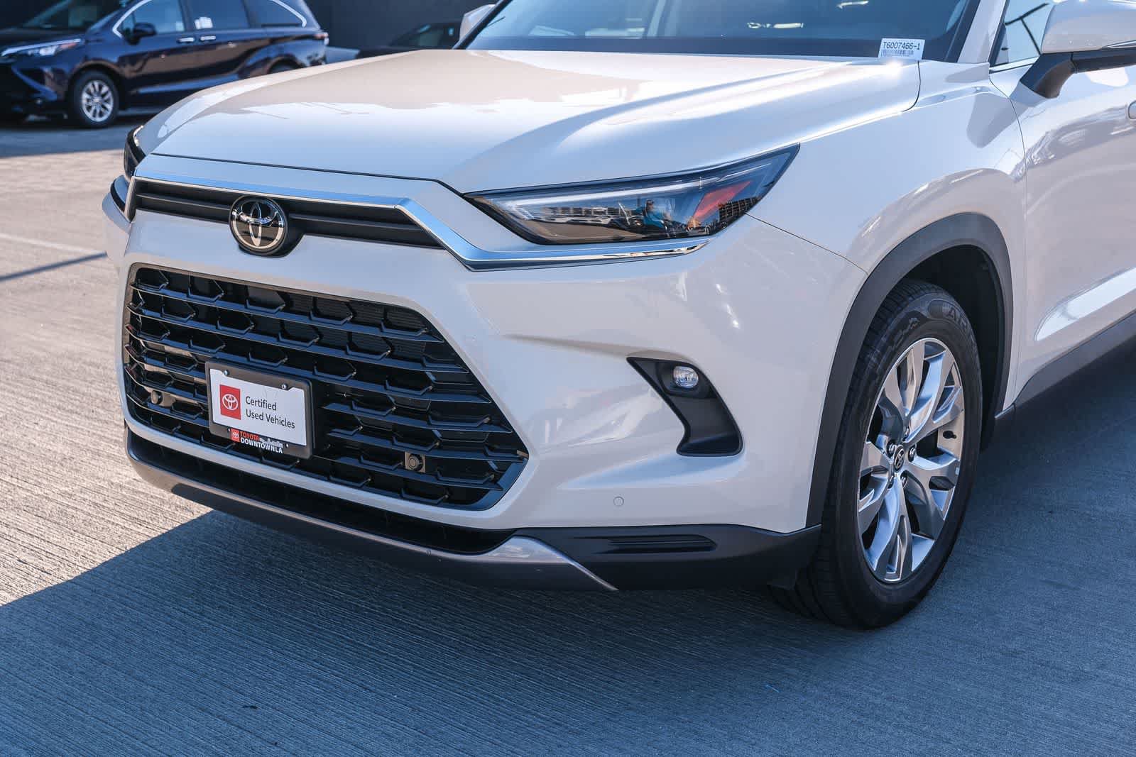 Certified 2024 Toyota Grand Highlander FWD image 11