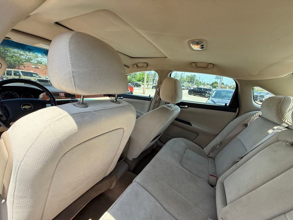 Used 2010 Chevrolet Impala LT w/ Convenience Package FWD image 22