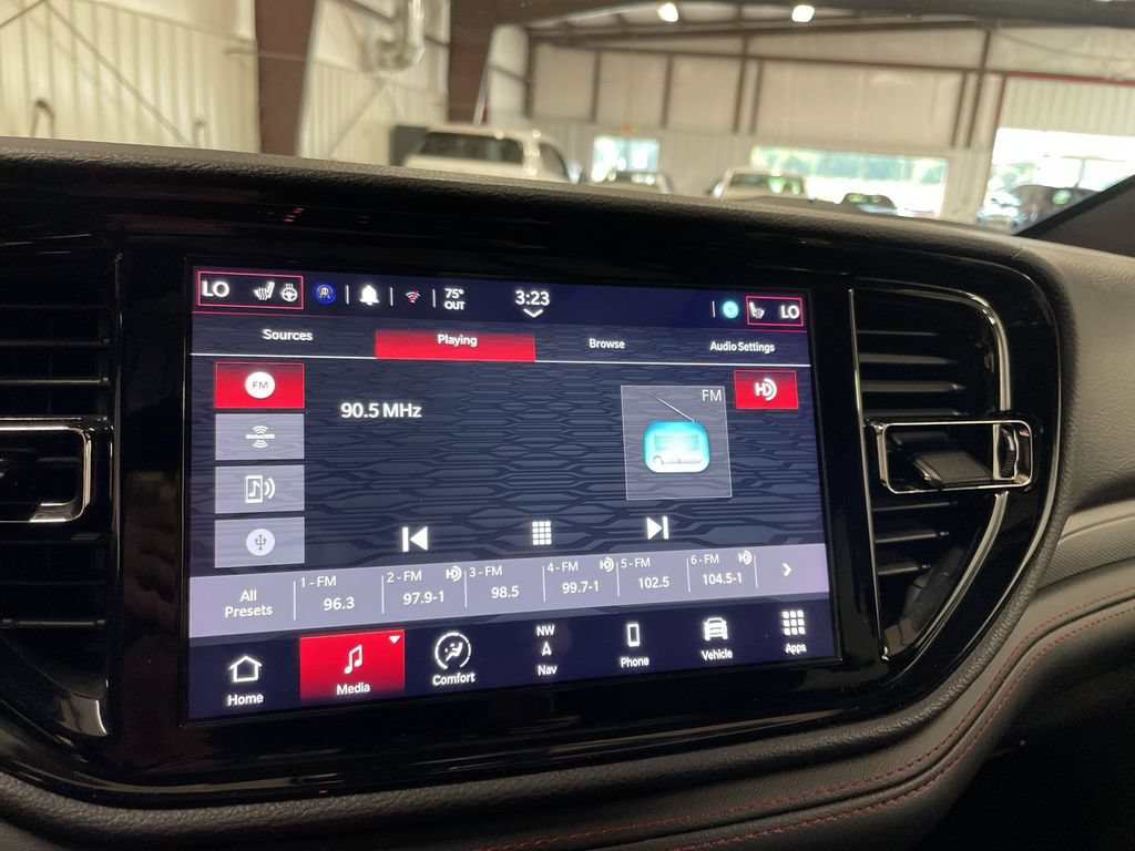 Used 2024 Dodge Durango GT RWD image 18
