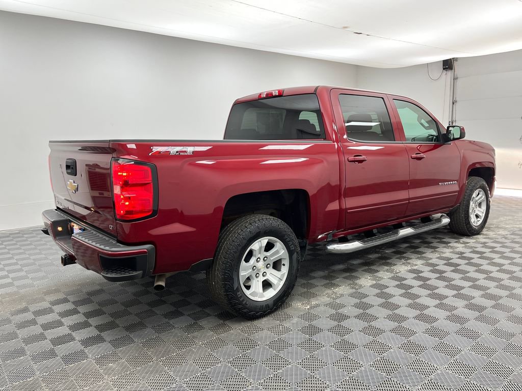 Used 2018 Chevrolet Silverado 1500 LT w/ All Star Edition image 10