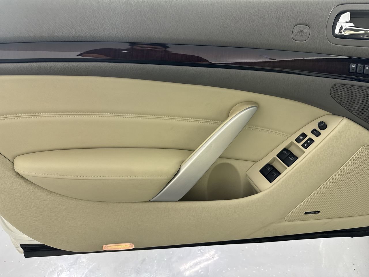Used 2015 INFINITI Q60 Convertible w/ Premium Package RWD image 23