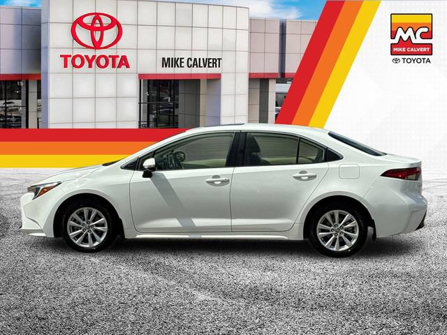 Certified 2026 Toyota Corolla XLE FWD image 2