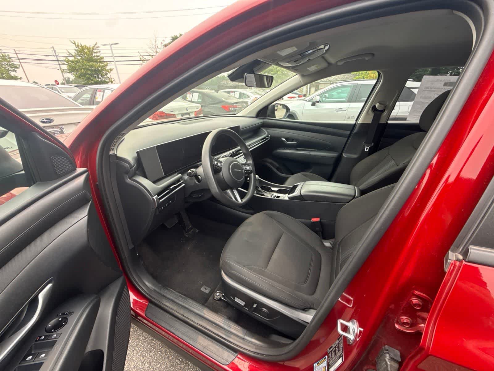 Used 2025 Hyundai Tucson SEL AWD/4WD image 13