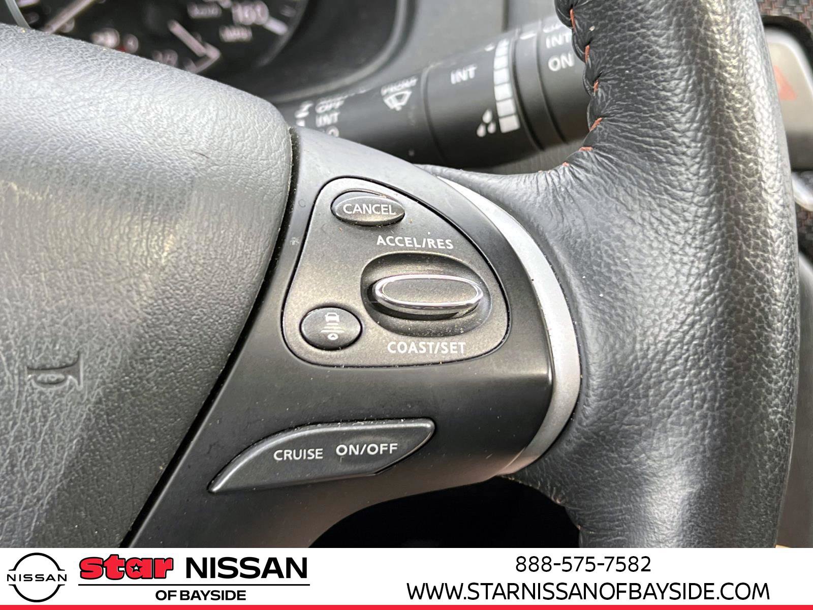 Used 2020 Nissan Pathfinder SL image 22