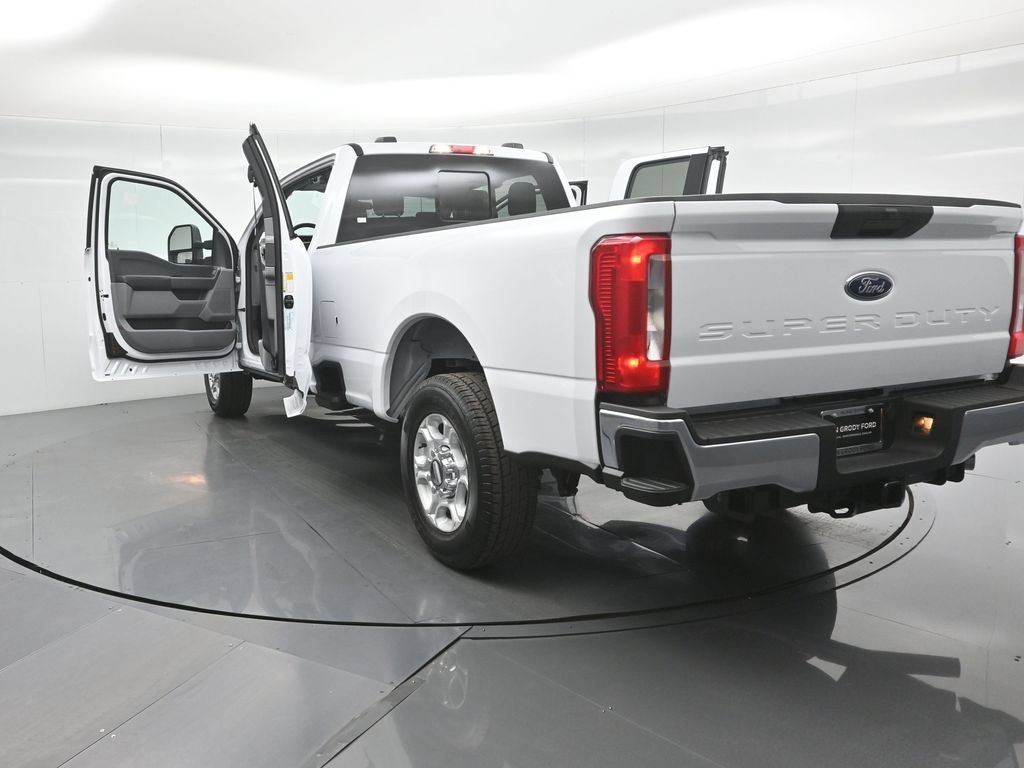 New 2026 Ford F350 XLT RWD image 30