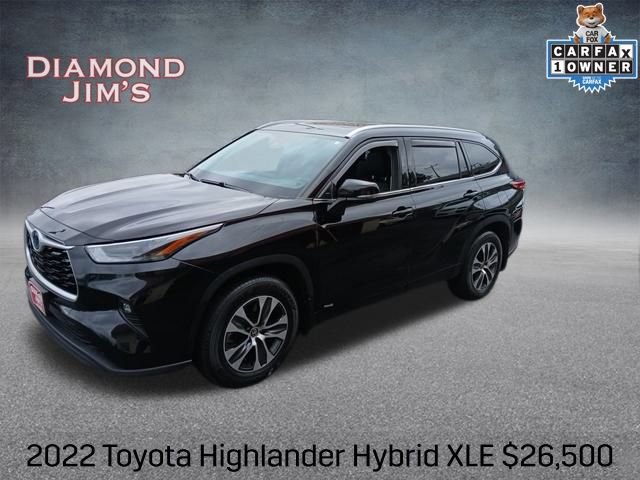 Used 2022 Toyota Highlander XLE image 1