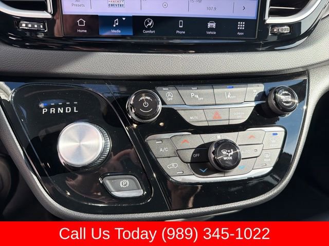 New 2026 Chrysler Voyager LX image 17