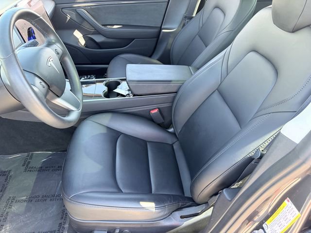 Used 2019 Tesla Model 3 Standard Range image 6