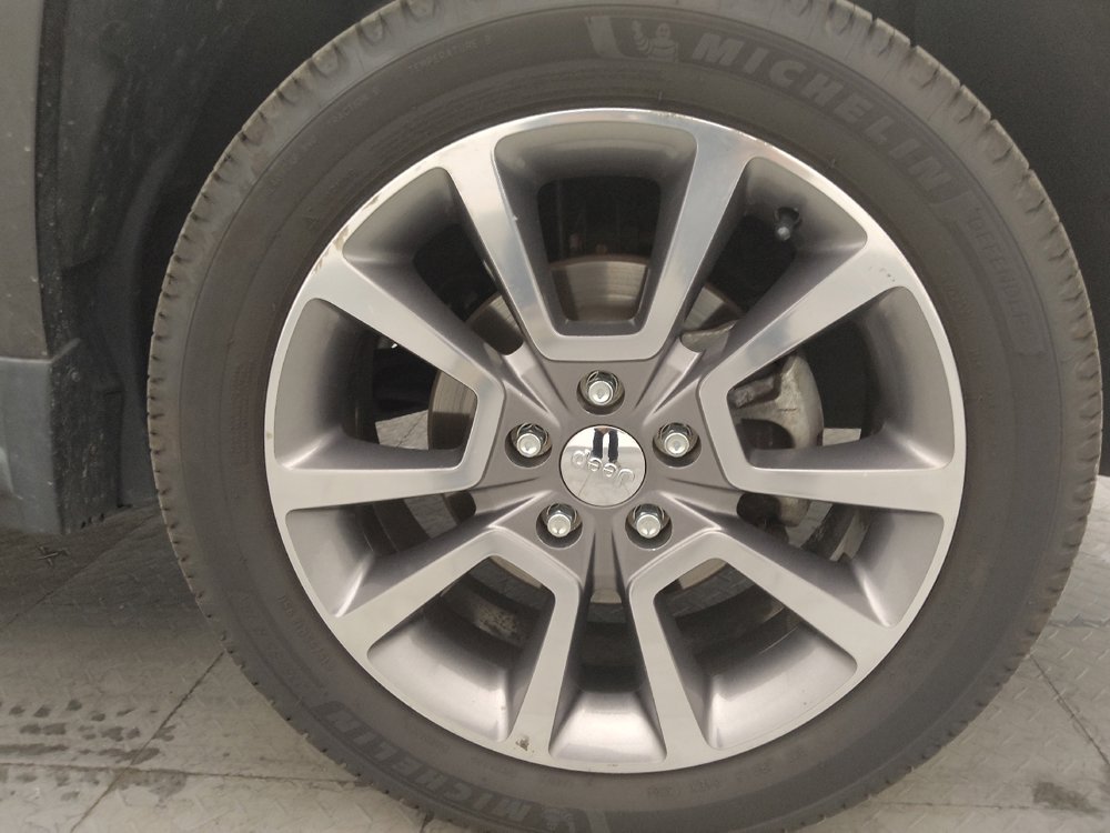 Used 2016 Jeep Compass High Altitude FWD image 31