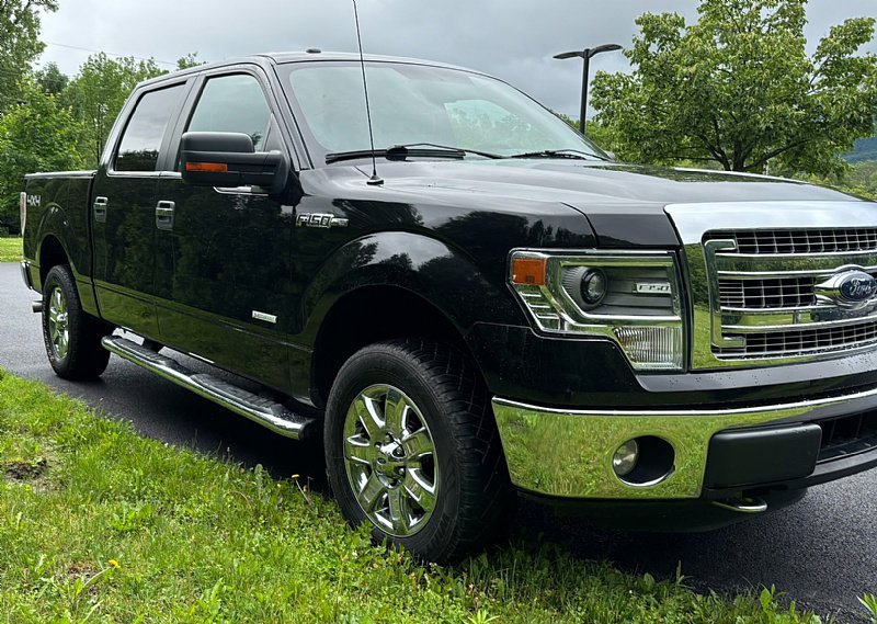 Used 2014 Ford F150 XLT w/ Equipment Group 302A Luxury image 8