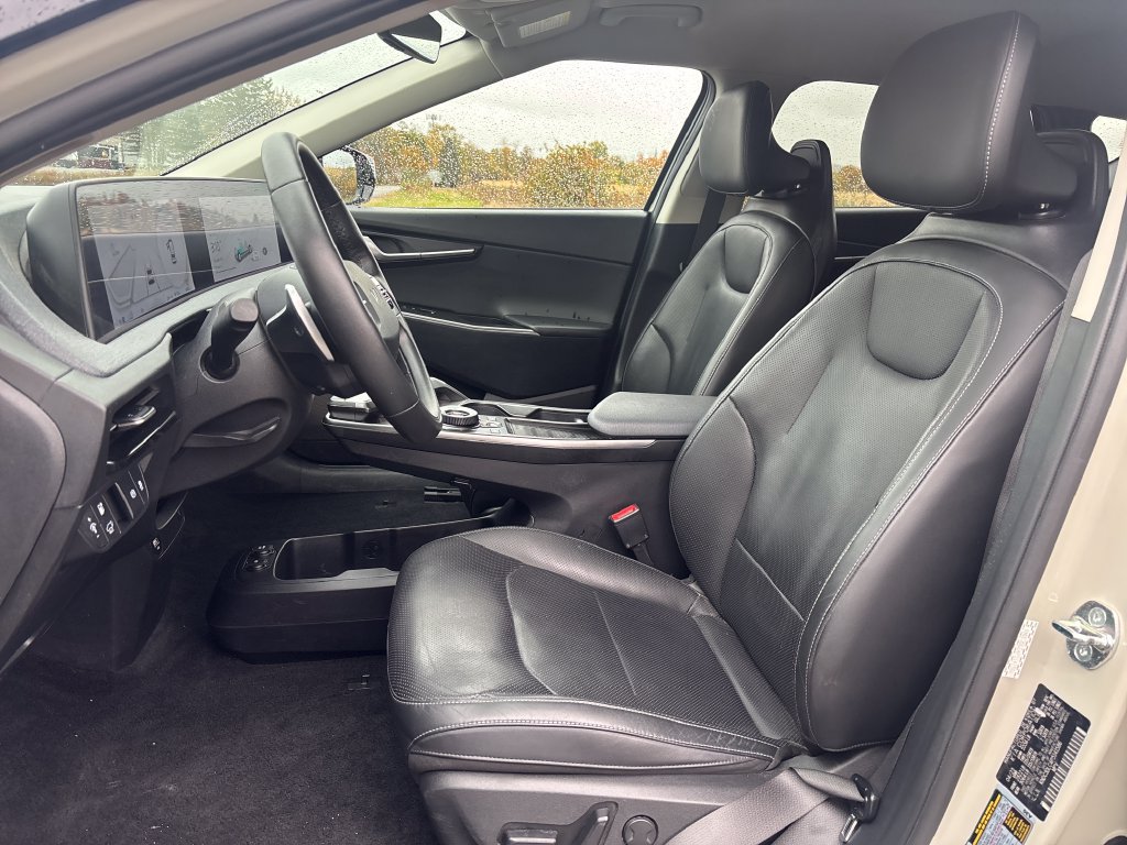 Certified 2023 Kia EV6 Wind AWD/4WD image 9