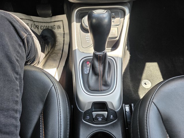 Used 2018 Jeep Compass Latitude w/ Popular Equipment Group AWD/4WD image 10