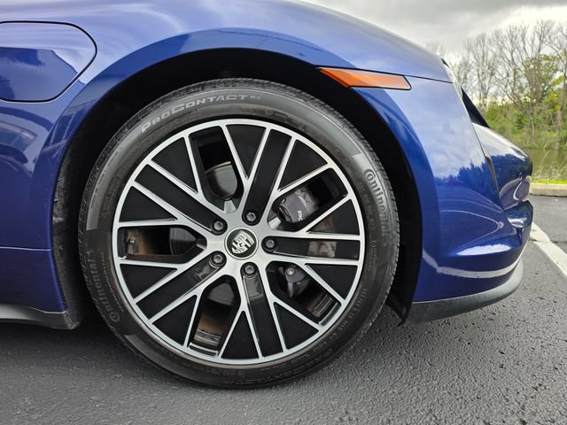 Used 2021 Porsche Taycan RWD image 4