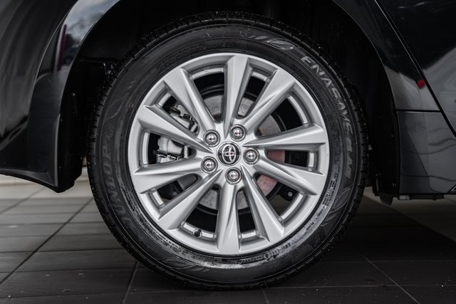 Used 2024 Toyota Corolla SE image 15