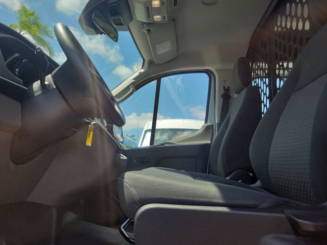 Certified 2025 Ford Transit 250 Low Roof w/ Exterior Upgrade Package RWD image 9