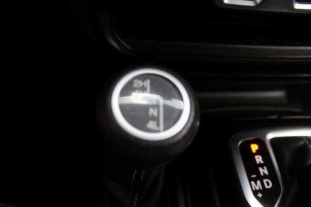 Used 2020 Jeep Wrangler Unlimited Sahara image 16