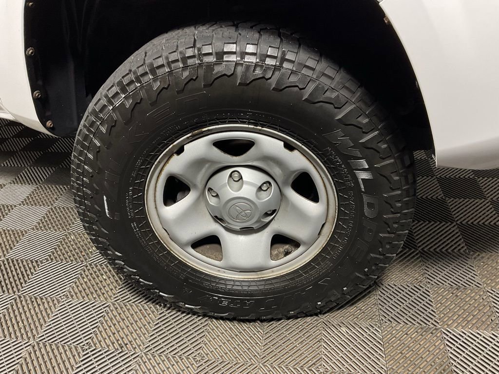 Used 2020 Toyota Tacoma SR image 34