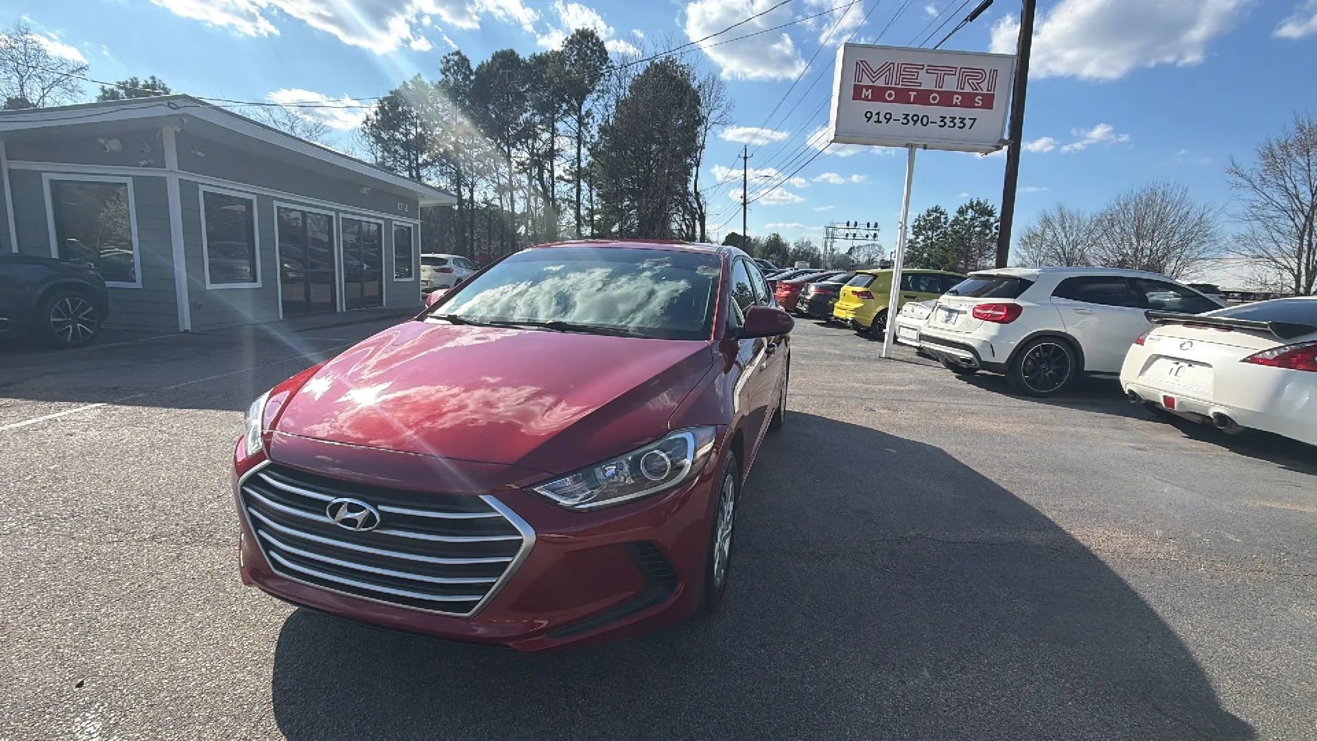 Used 2017 Hyundai Elantra SE image 7