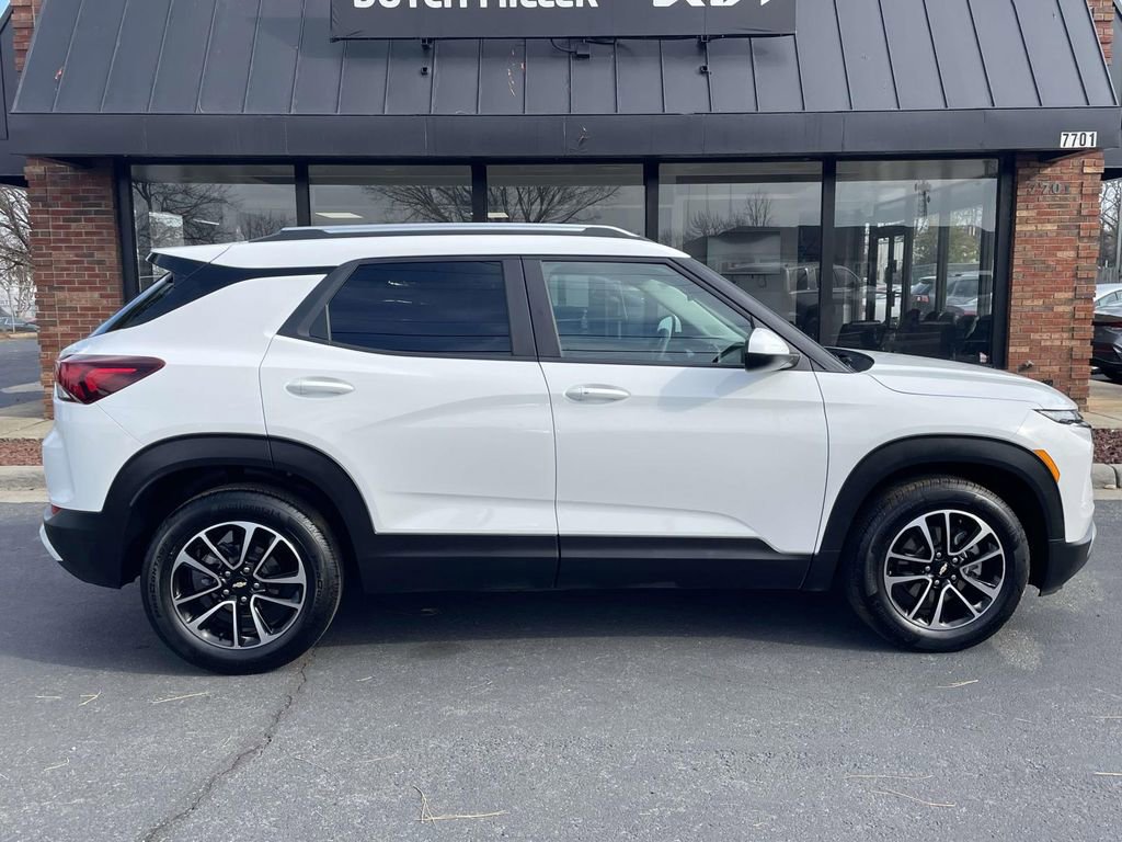 Used 2025 Chevrolet TrailBlazer LT image 8