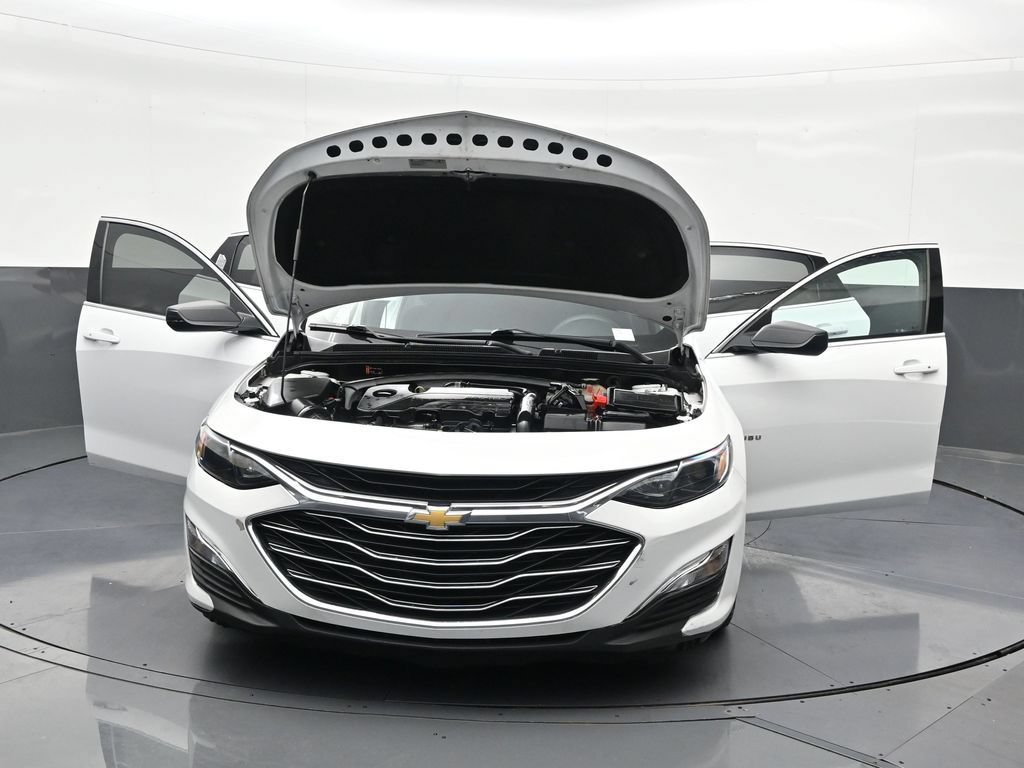 Used 2022 Chevrolet Malibu LS FWD image 36
