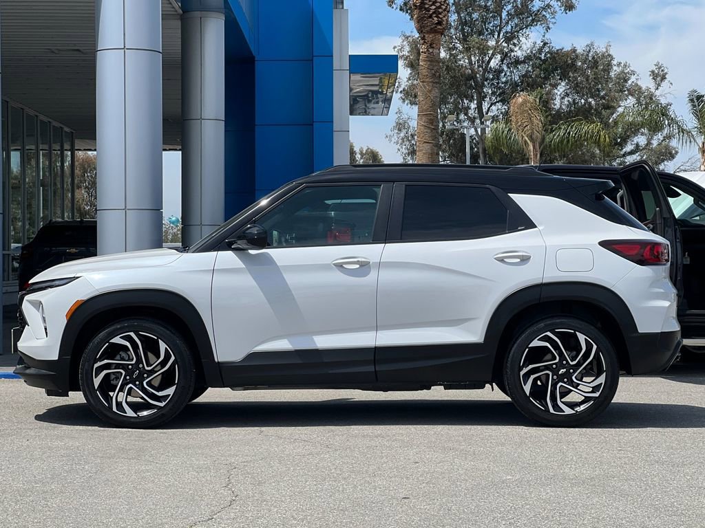 Used 2024 Chevrolet TrailBlazer RS w/ Convenience Package image 2