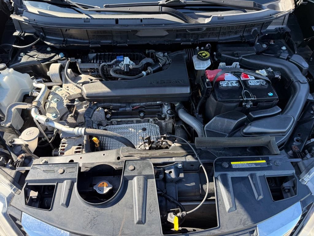 Used 2019 Nissan Rogue SV w/ Premium Package AWD/4WD image 11