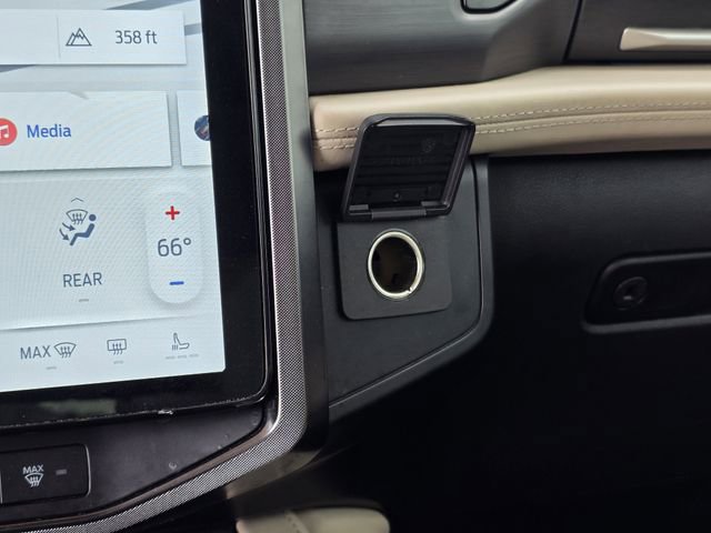 Certified 2023 Ford Expedition Platinum image 23