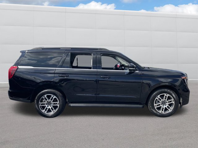 Used 2025 Ford Expedition Active AWD/4WD image 11