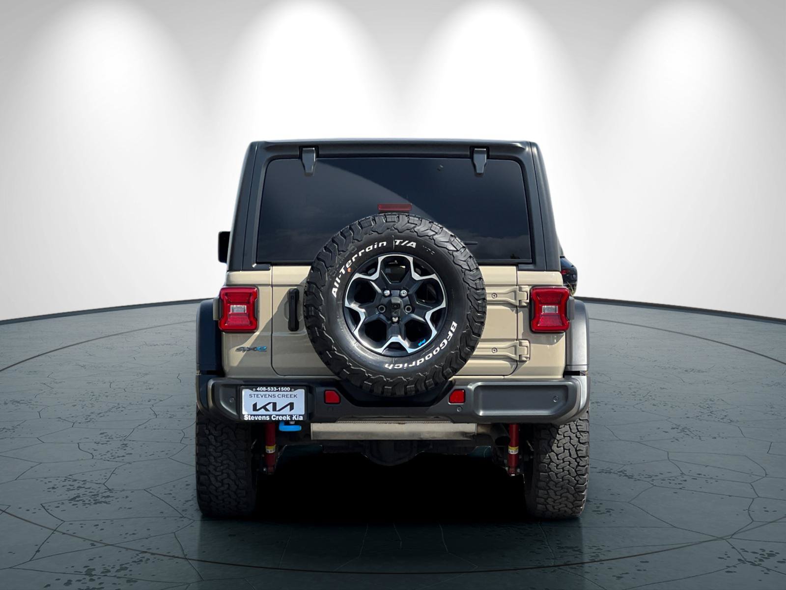 Used 2022 Jeep Wrangler Unlimited Rubicon 4xe w/ Safety Group AWD/4WD image 5