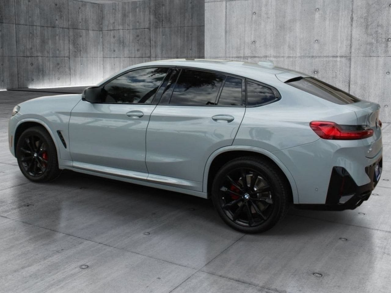 Used 2025 BMW X4 M40i w/ Premium Package AWD/4WD image 3