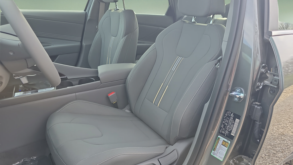 New 2026 Hyundai Elantra SEL Sport Premium FWD image 23