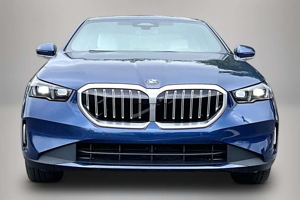 New 2026 BMW 540i xDrive w/ Premium Package AWD/4WD image 12