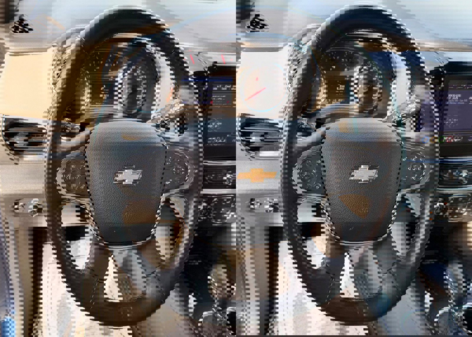 Used 2023 Chevrolet Traverse LT image 30