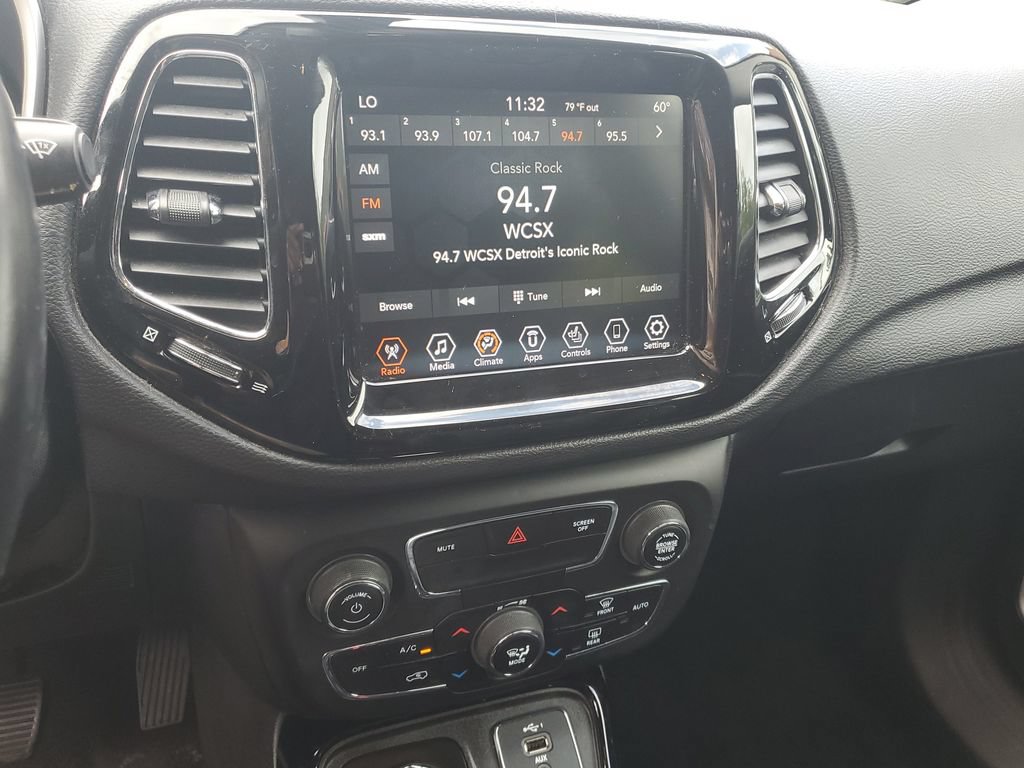 Used 2019 Jeep Compass Limited AWD/4WD image 18