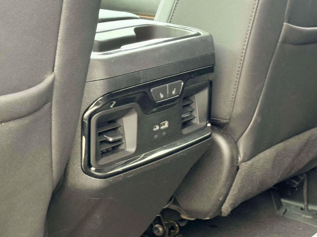 Used 2024 GMC Sierra 3500 AT4 w/ AT4 Premium Plus Package AWD/4WD image 14